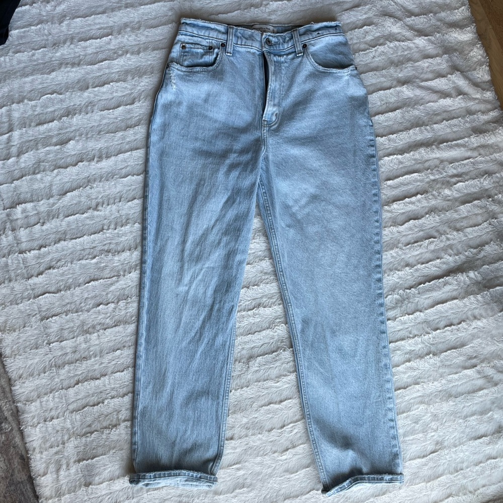 Abercrombie & Fitch Curve Love Ultra High Rise 90s Straight Jean